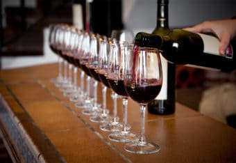 What Are Vertical and Horizontal Wine Tastings?