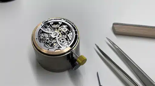 An automatic movement with a peripheral rotor from Vacheron Constantin
