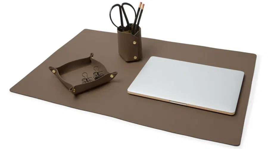 Leatherology Desk Set Leatherology Desk Set